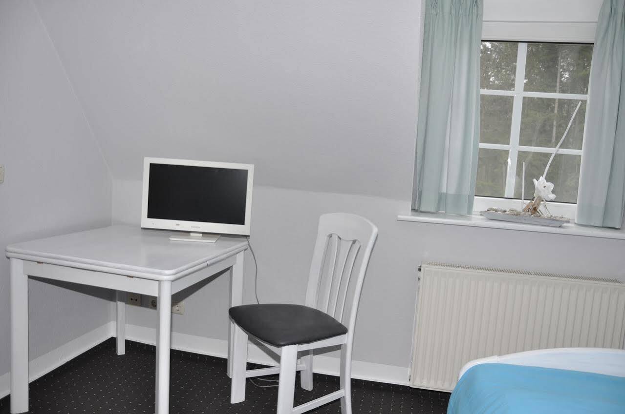 Basalt Hotel Restaurant Lounge Hohwacht Dış mekan fotoğraf